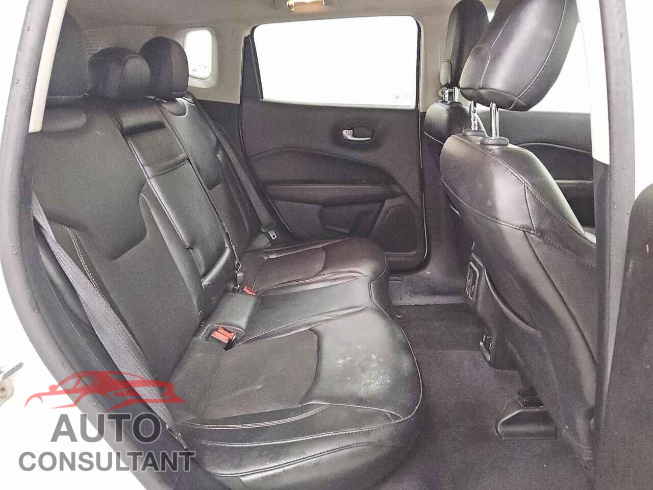 JEEP COMPASS 2018 - 3C4NJDBBXJT291071