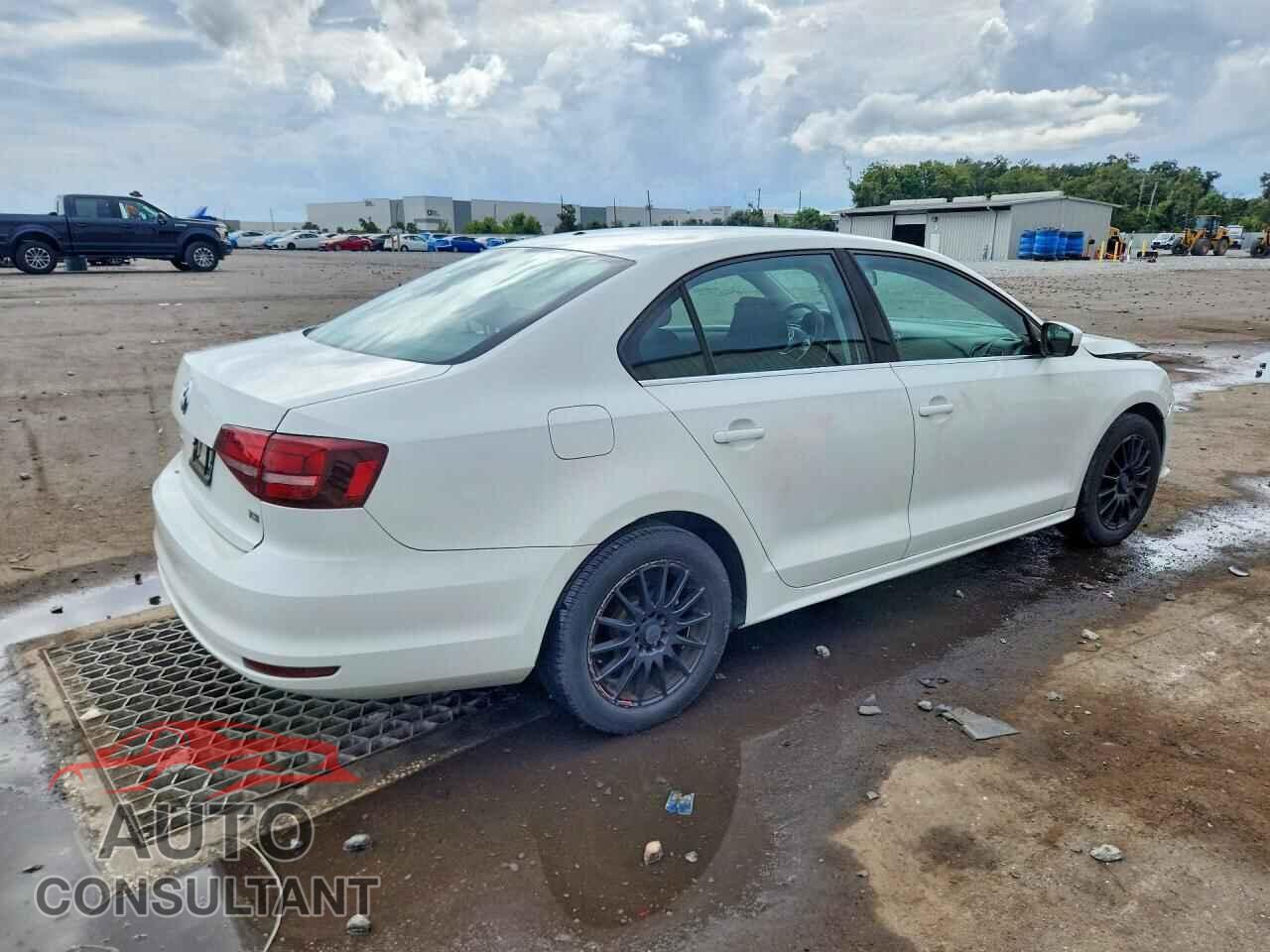 VOLKSWAGEN JETTA 2017 - 3VW2B7AJ8HM241667