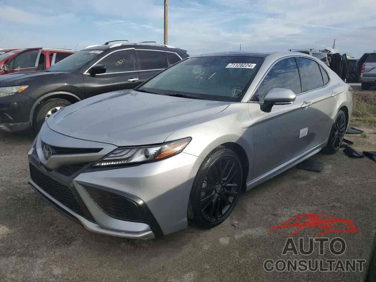 TOYOTA CAMRY 2021 - 4T1KZ1AK5MU050102