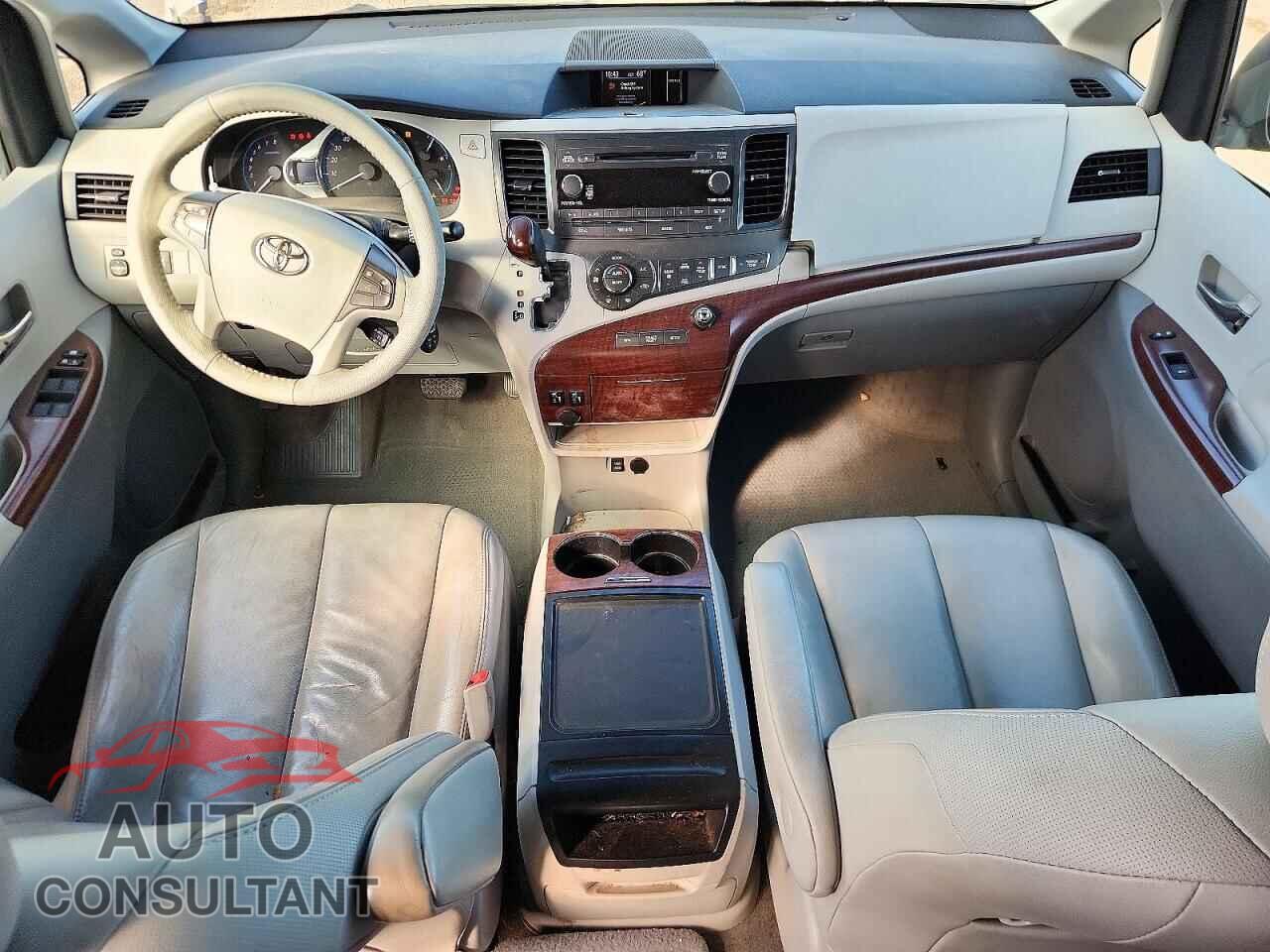 TOYOTA SIENNA 2012 - 5TDYK3DC7CS268032