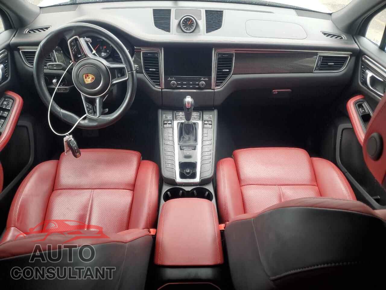 PORSCHE MACAN 2017 - WP1AG2A55HLB55173