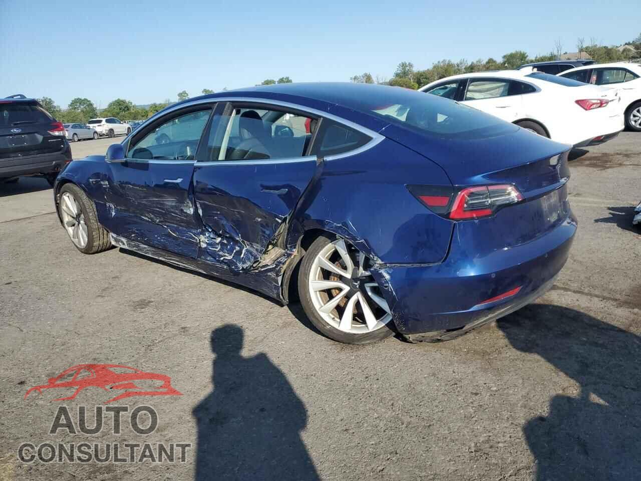TESLA MODEL 3 2018 - 5YJ3E1EB2JF121775