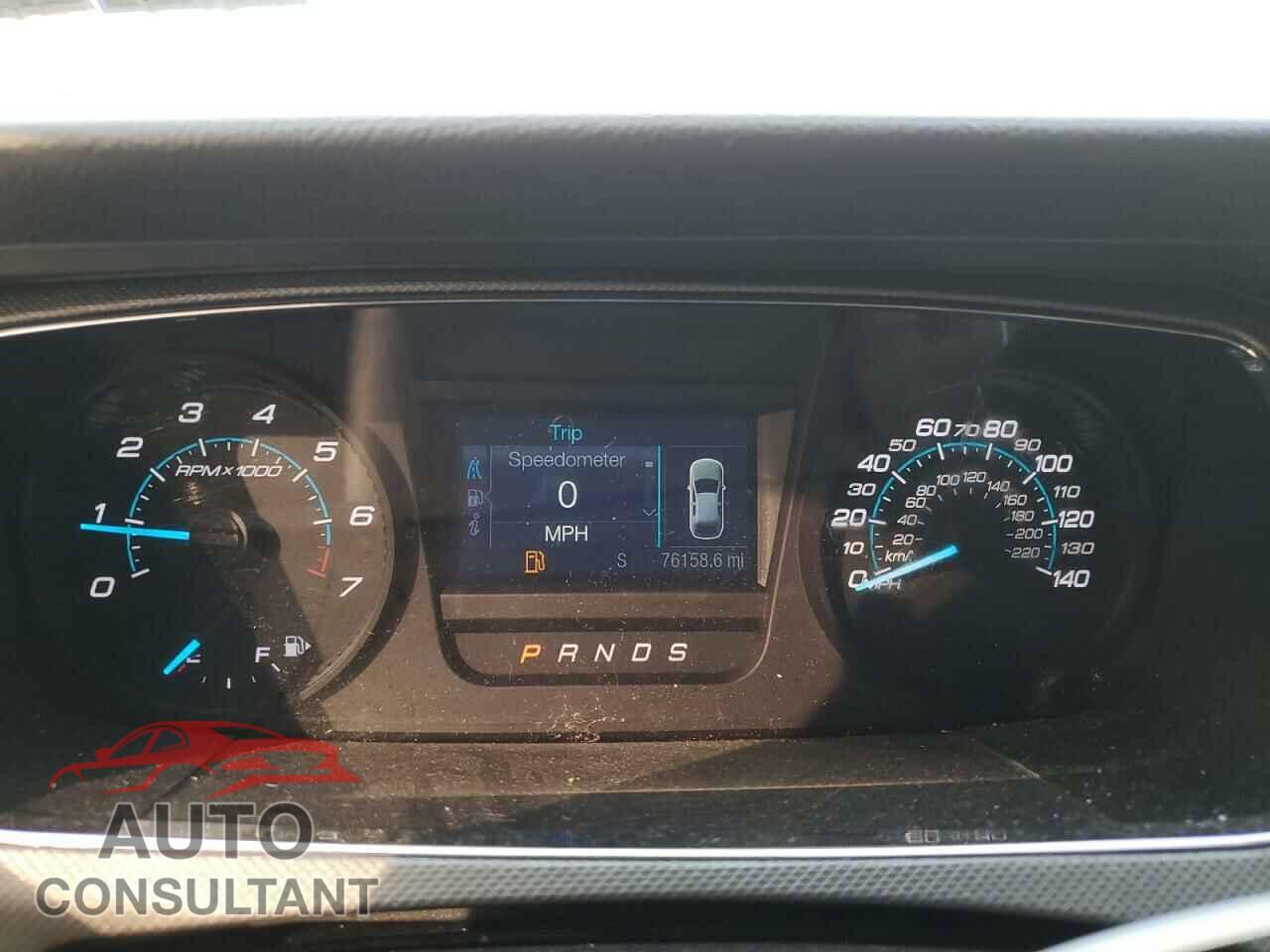 FORD TAURUS 2018 - 1FAHP2D82JG129592