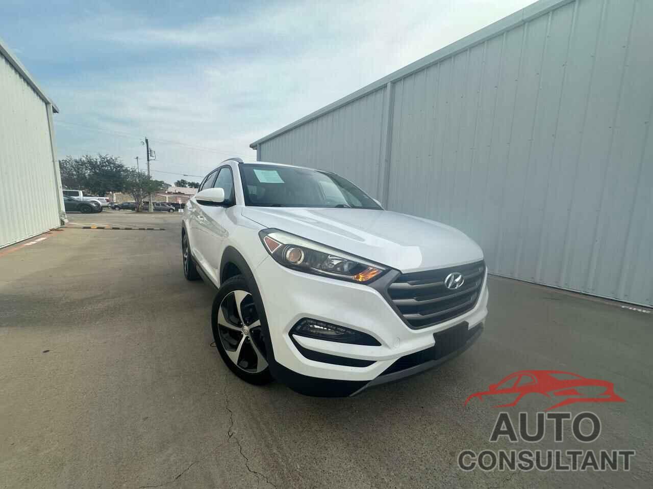 HYUNDAI TUCSON 2016 - KM8J33A27GU192349