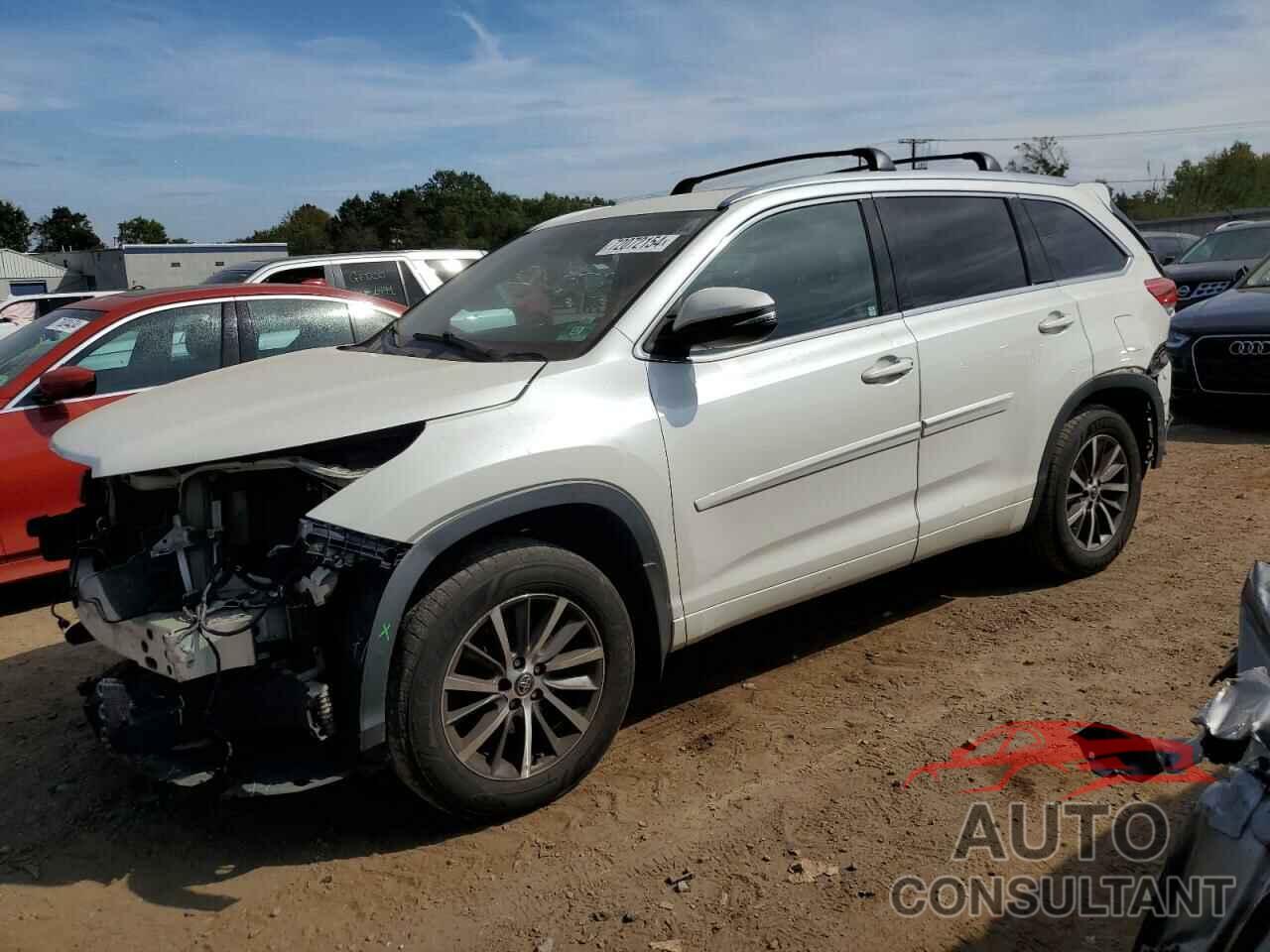 TOYOTA HIGHLANDER 2018 - 5TDJZRFH2JS554909