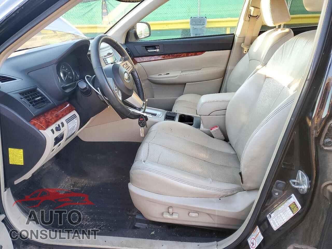 SUBARU OUTBACK 2010 - 4S4BRDKC8A2370658