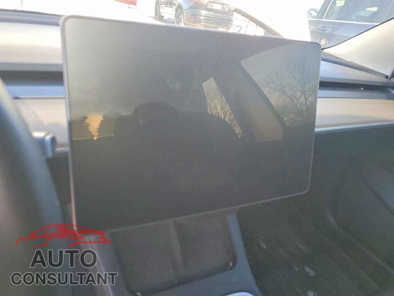 TESLA MODEL 3 2022 - 5YJ3E1EA3NF162218
