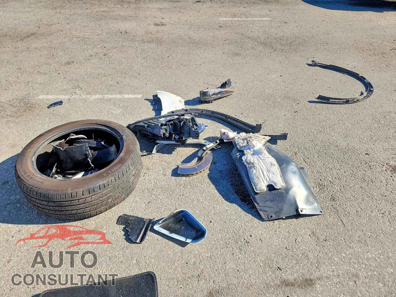 TESLA MODEL X 2022 - 7SAXCBE55NF362021