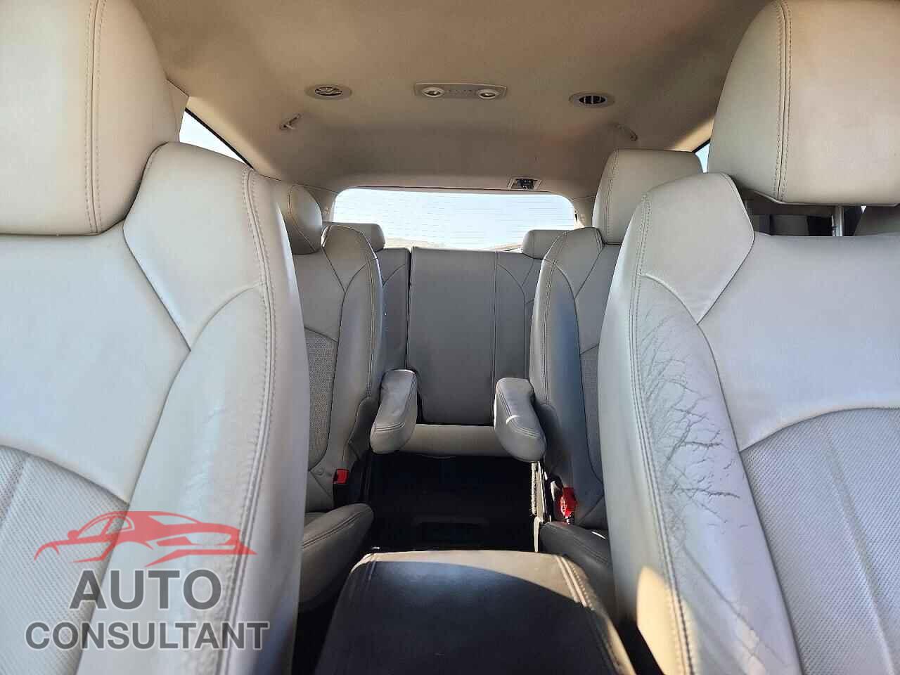 CHEVROLET TRAVERSE 2012 - 1GNKRLED6CJ114411