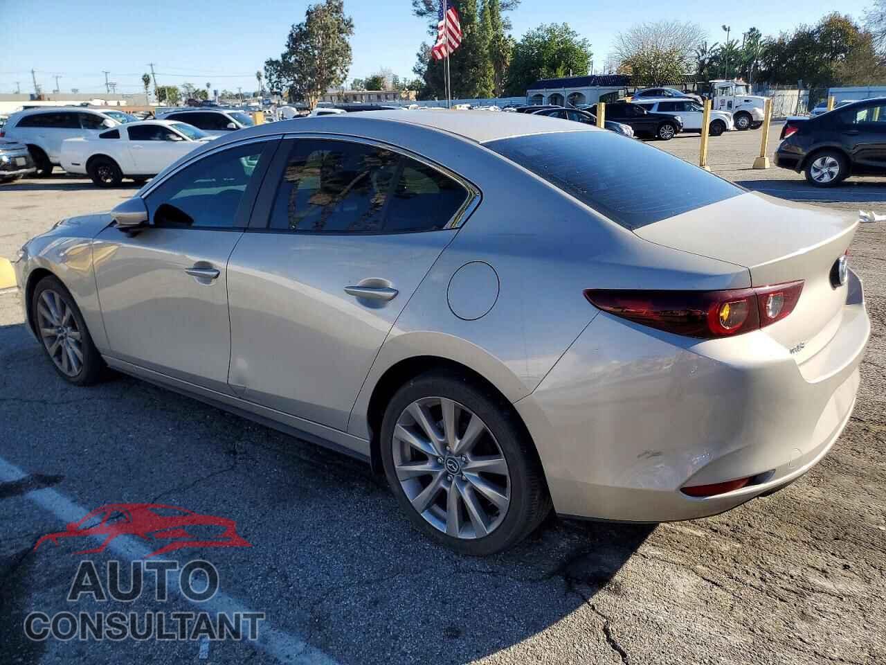 MAZDA 3 2022 - 3MZBPACL0NM305192
