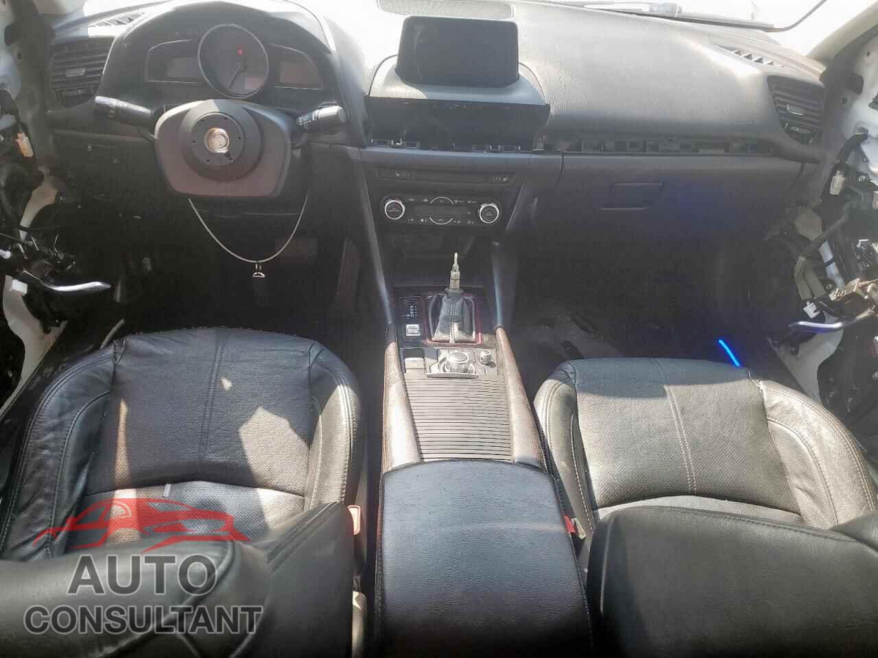MAZDA 3 2017 - 3MZBN1W30HM148964