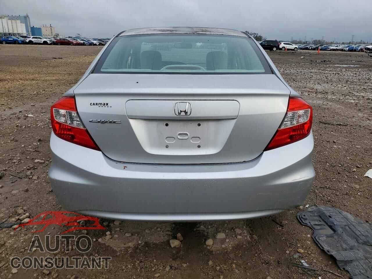 HONDA CIVIC 2012 - 2HGFB2F55CH300444