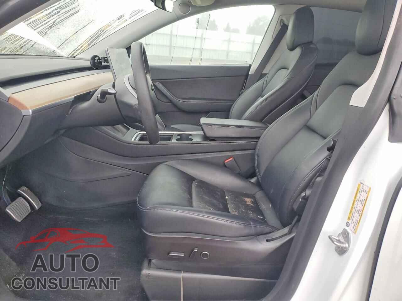 TESLA MODEL Y 2022 - 7SAYGAEE8NF363246