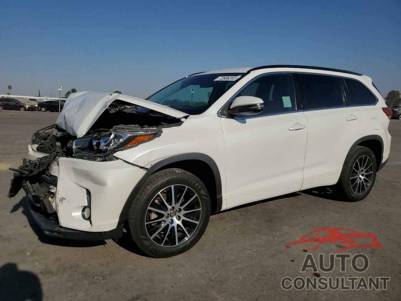 TOYOTA HIGHLANDER 2017 - 5TDKZRFH8HS199016