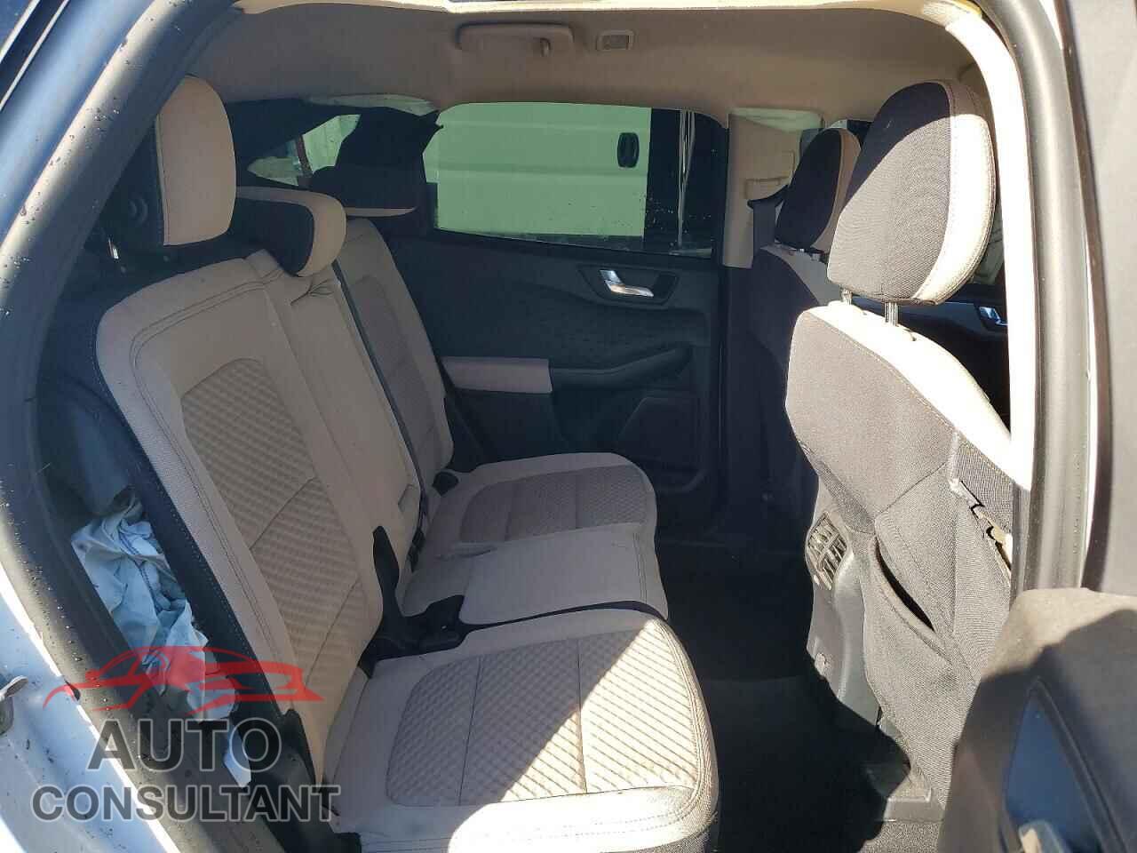 FORD ESCAPE 2020 - 1FMCU0G60LUA81859