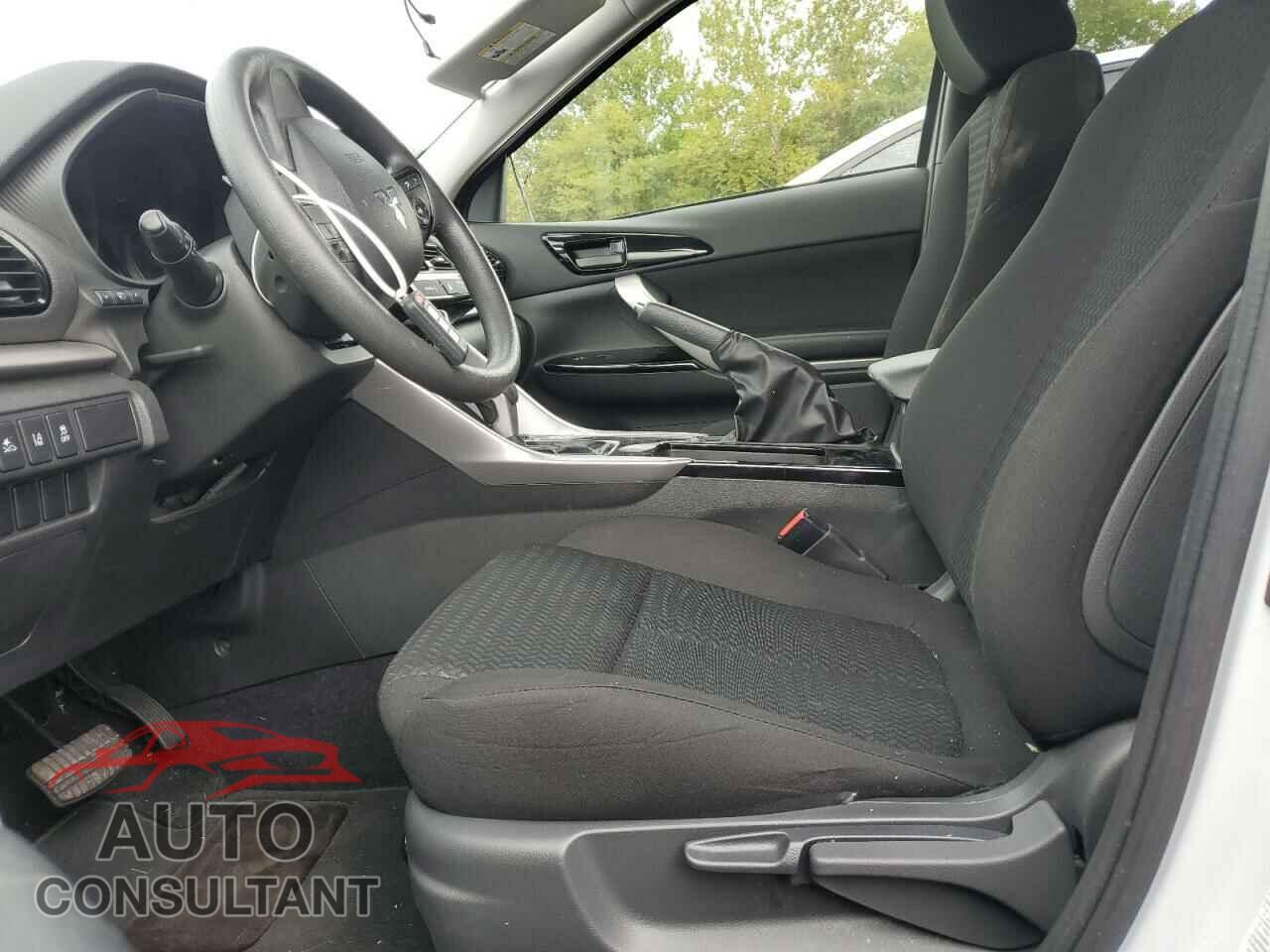 MITSUBISHI ECLIPSE 2024 - JA4ATVAA9RZ001005