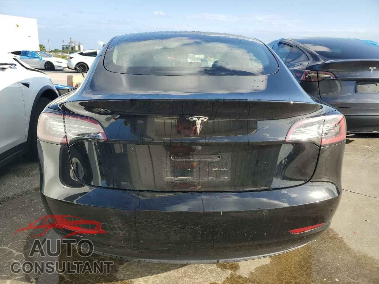 TESLA MODEL 3 2022 - 5YJ3E1EA8NF120675