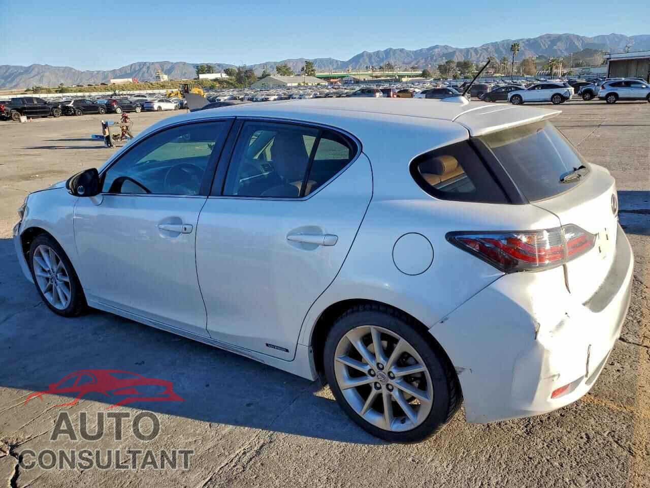 LEXUS CT 200 2013 - JTHKD5BH9D2124838