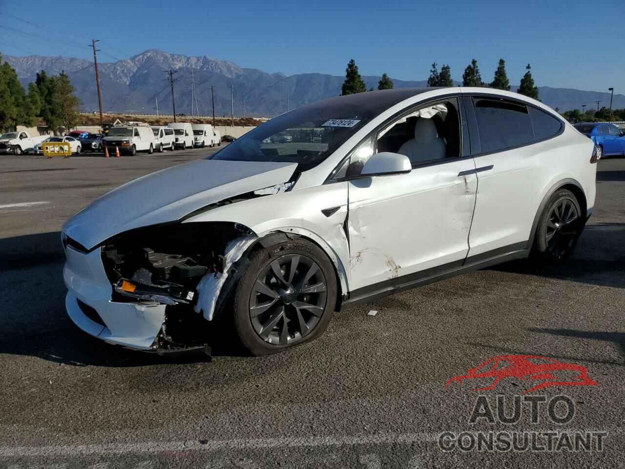 TESLA MODEL X 2023 - 7SAXCBE58PF383285