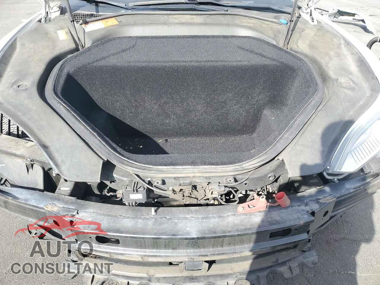 TESLA MODEL S 2015 - 5YJSA1H29FF091944