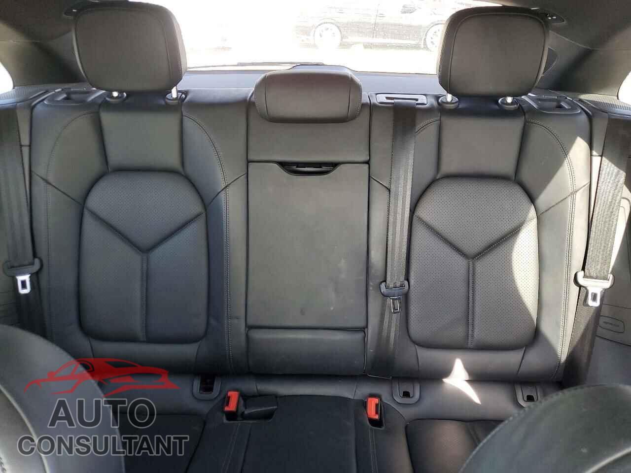 PORSCHE MACAN 2015 - WP1AB2A52FLB56292