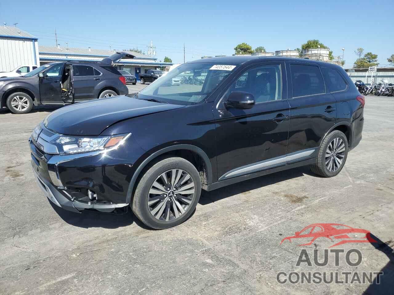 MITSUBISHI OUTLANDER 2019 - JA4AD3A35KZ043311