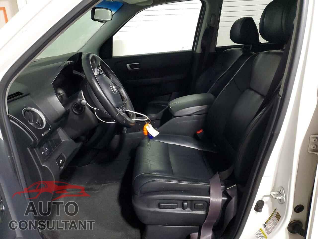 HONDA PILOT 2011 - 5FNYF4H97BB017264