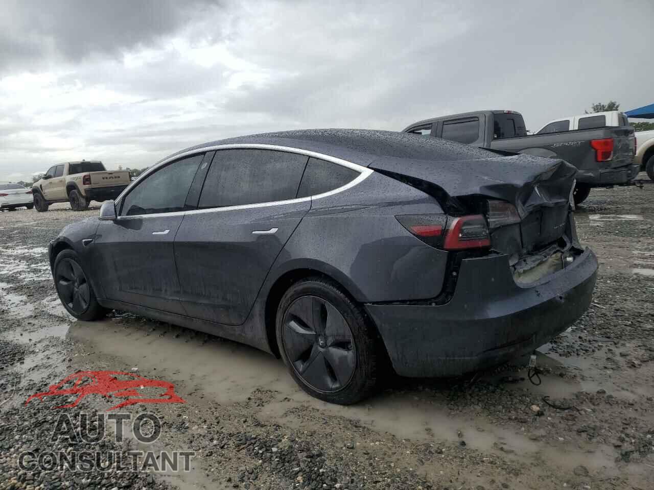 TESLA MODEL 3 2019 - 5YJ3E1EBXKF520659
