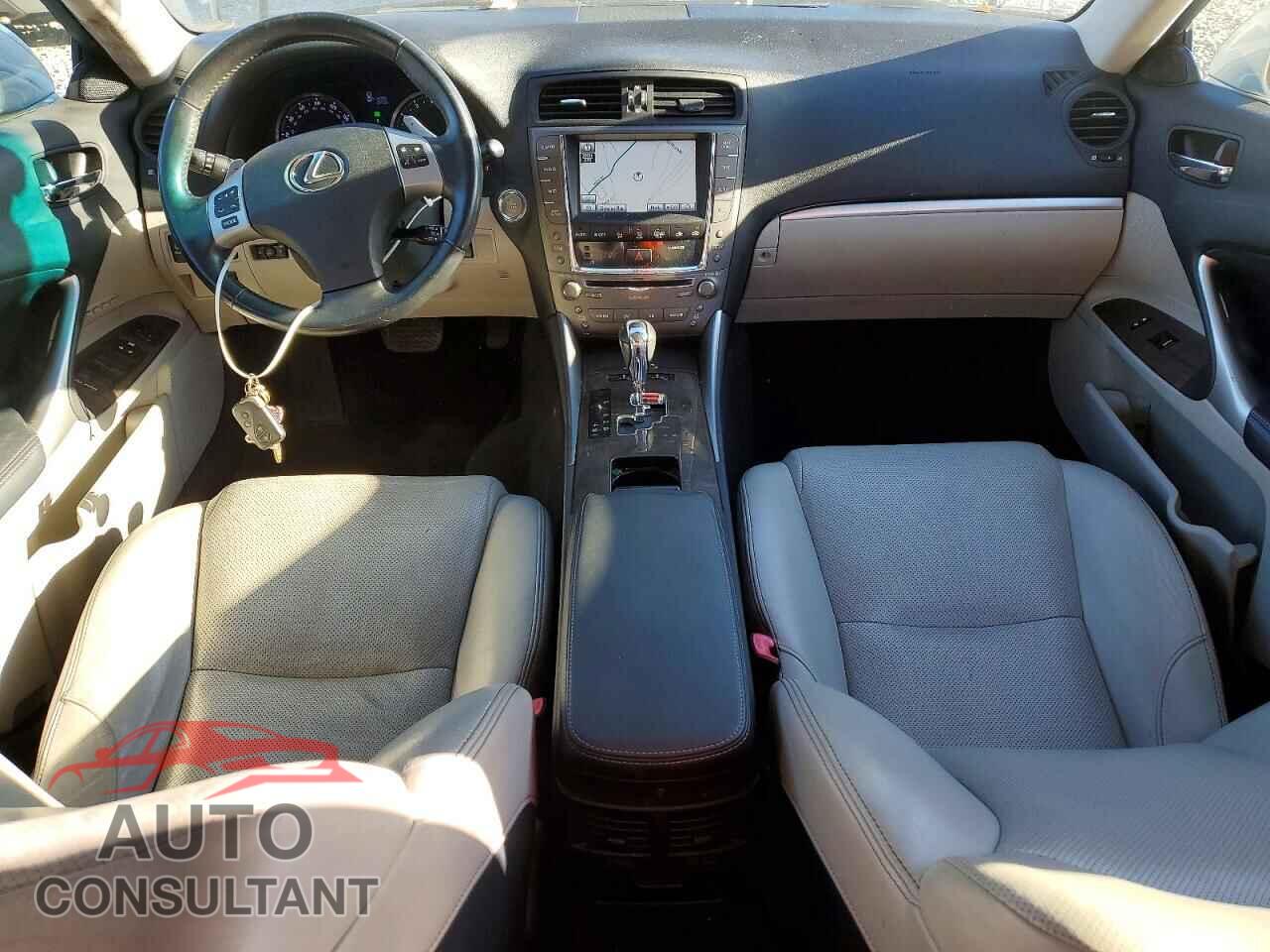 LEXUS IS 2012 - JTHCF5C23C5055702