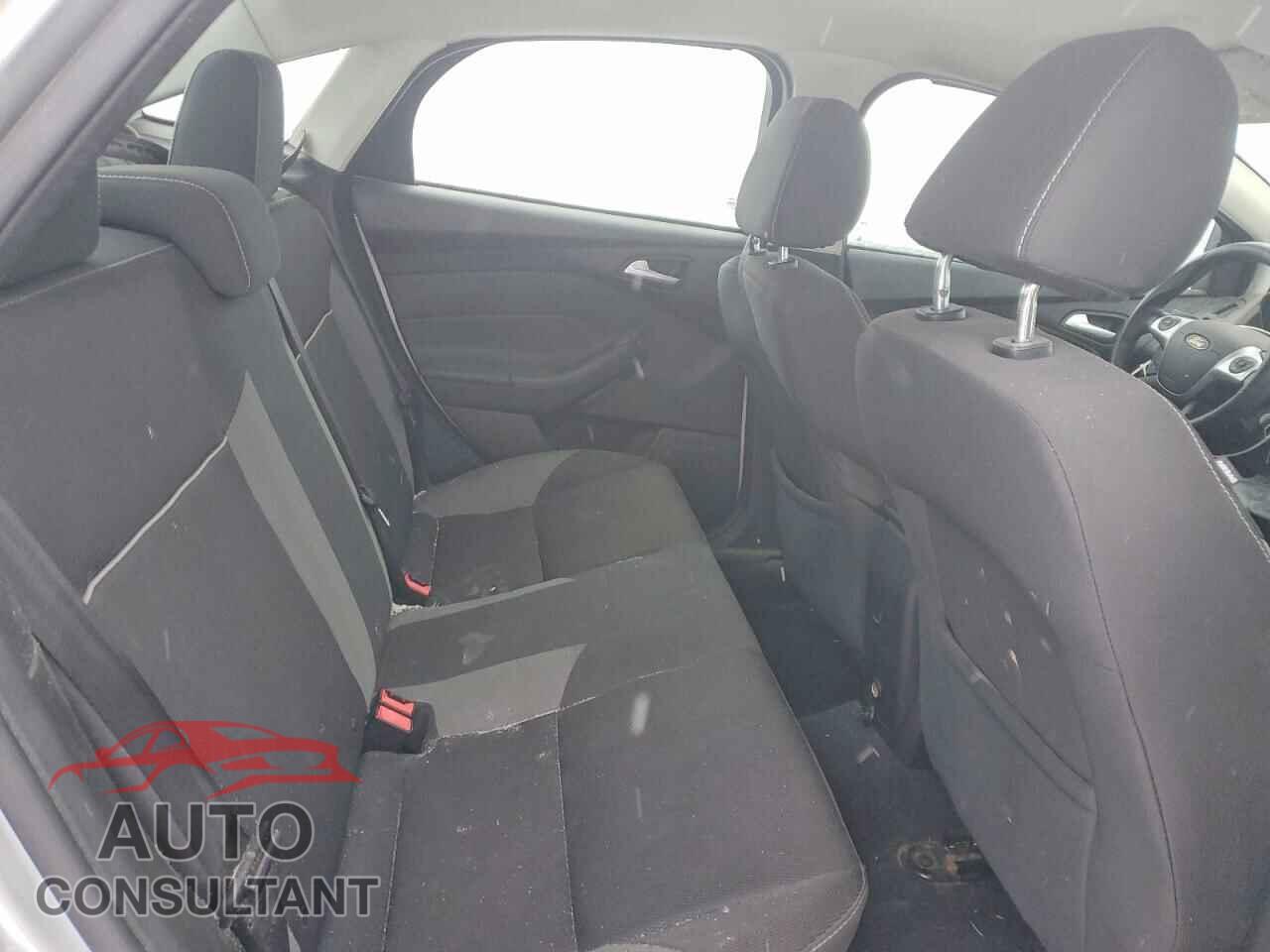 FORD FOCUS 2014 - 1FADP3F24EL459616