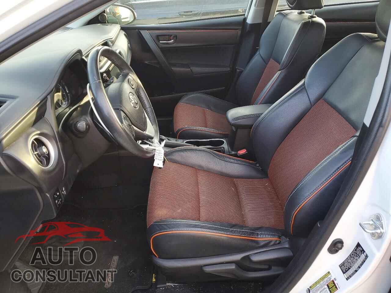 TOYOTA COROLLA 2017 - 5YFBURHE5HP597200