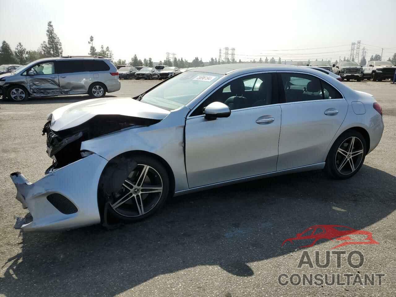 MERCEDES-BENZ A-CLASS 2020 - W1K3G4EB7LJ228348