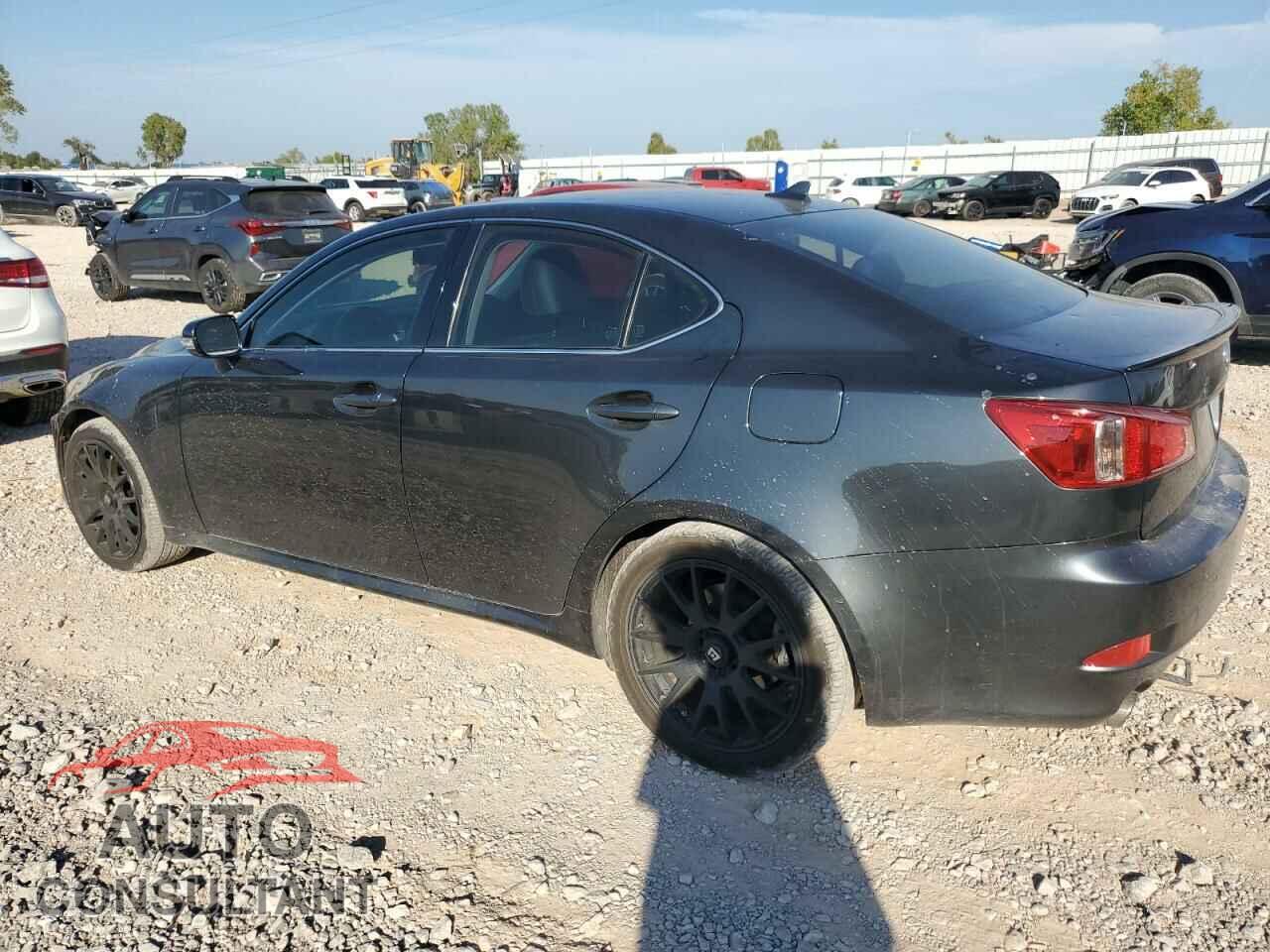 LEXUS IS 2011 - JTHBF5C2XB5149537