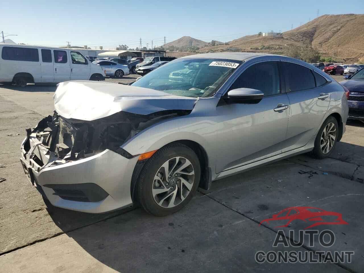 HONDA CIVIC 2018 - 2HGFC2F76JH512426