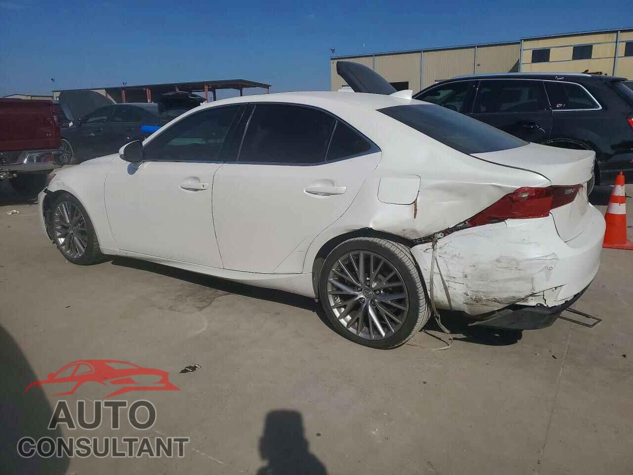 LEXUS IS 2014 - JTHBF1D28E5010678
