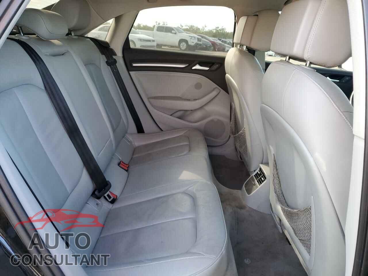 AUDI A3 2015 - WAUBFGFF0F1048559