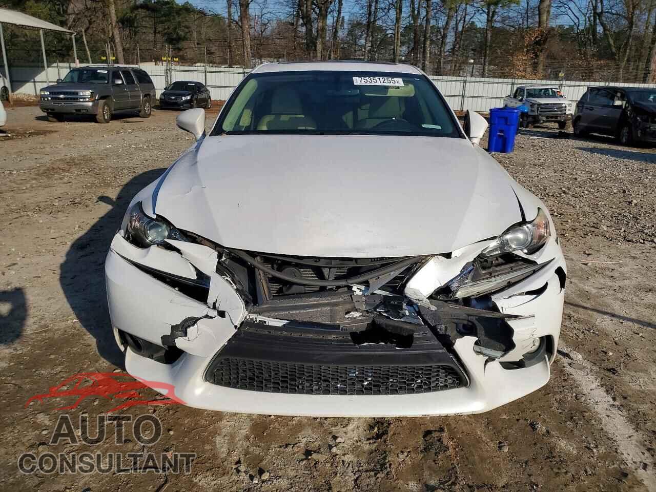 LEXUS IS 2016 - JTHBA1D24G5006371