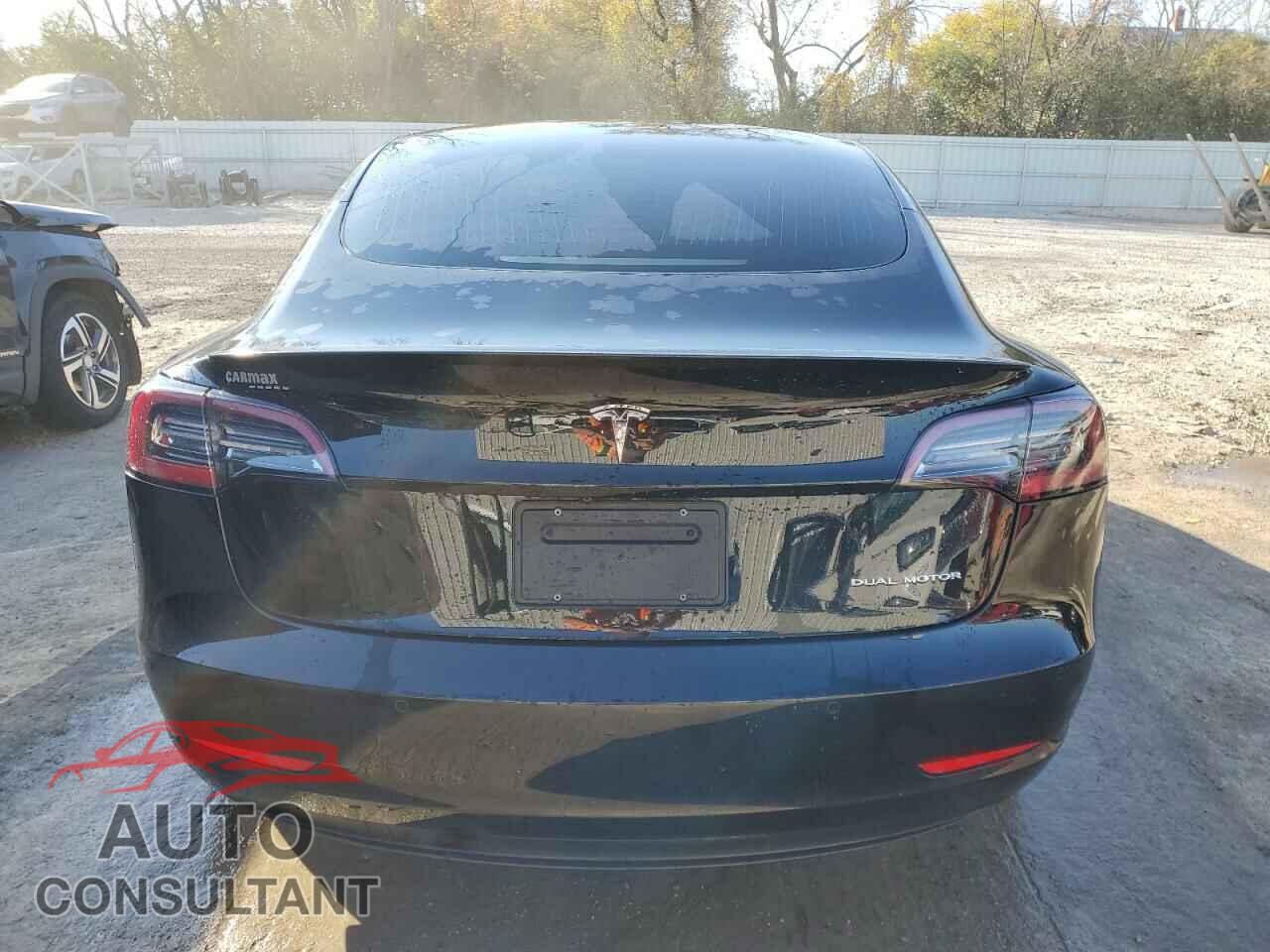 TESLA MODEL 3 2019 - 5YJ3E1EB9KF384282