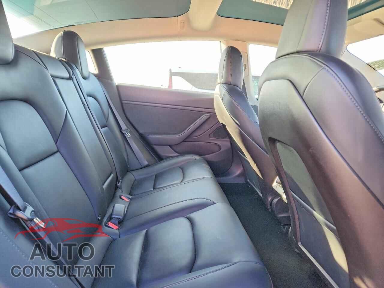 TESLA MODEL 3 2020 - 5YJ3E1EB4LF620676