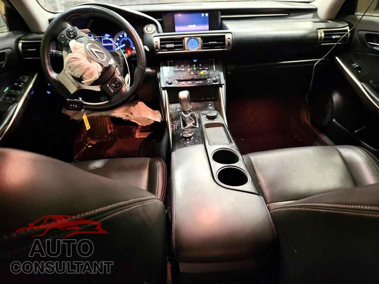 LEXUS IS 2014 - JTHCF1D27E5004441