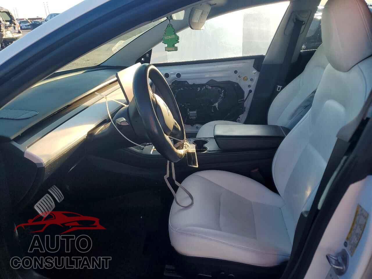 TESLA MODEL 3 2021 - 5YJ3E1EC8MF045234