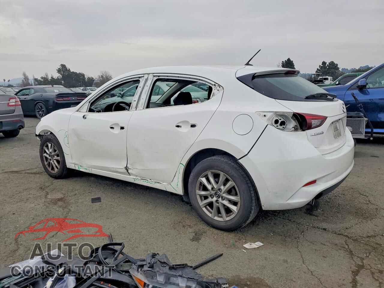 MAZDA 3 2017 - 3MZBN1K71HM115884