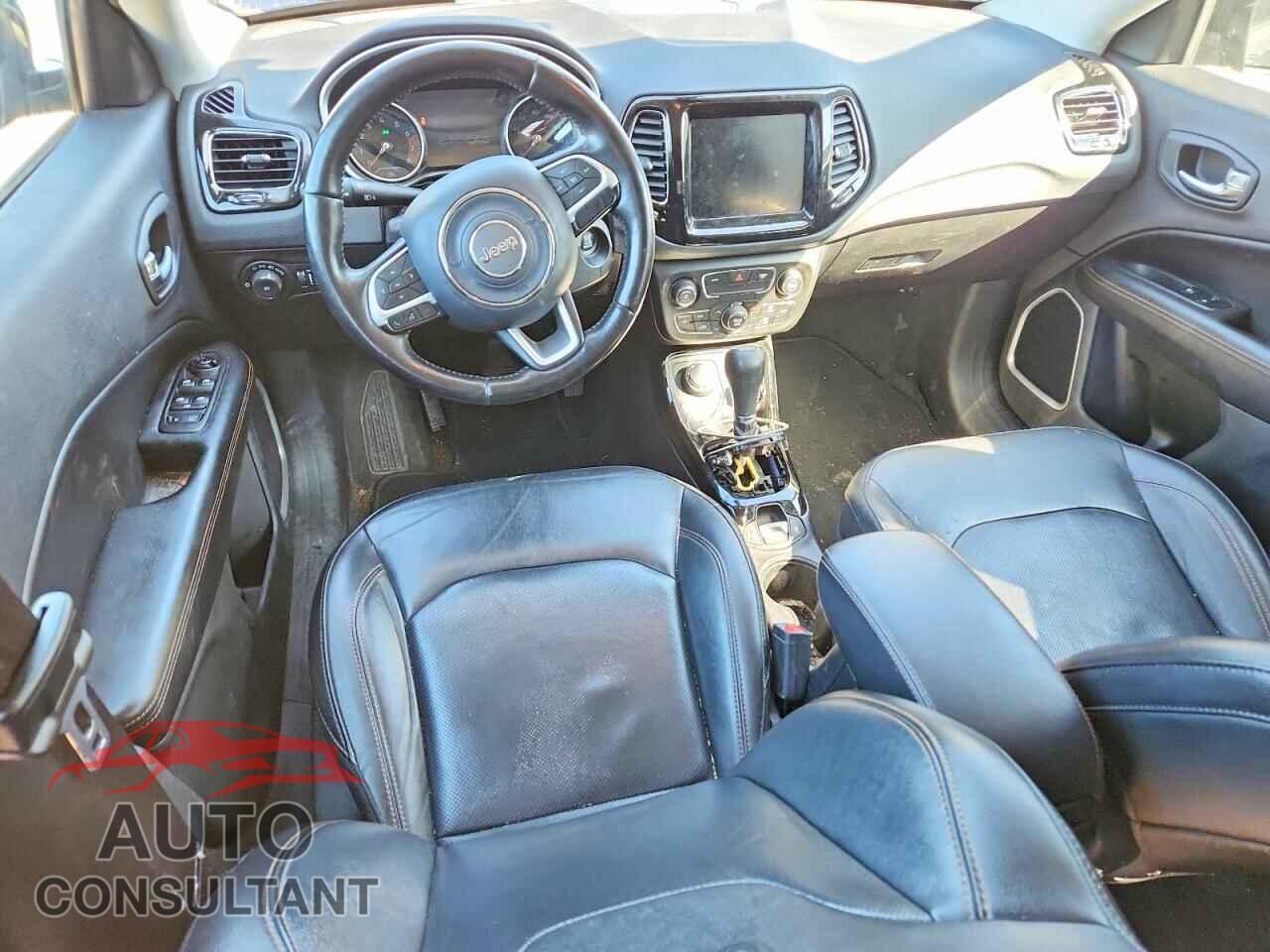 JEEP COMPASS 2020 - 3C4NJDCB2LT120056