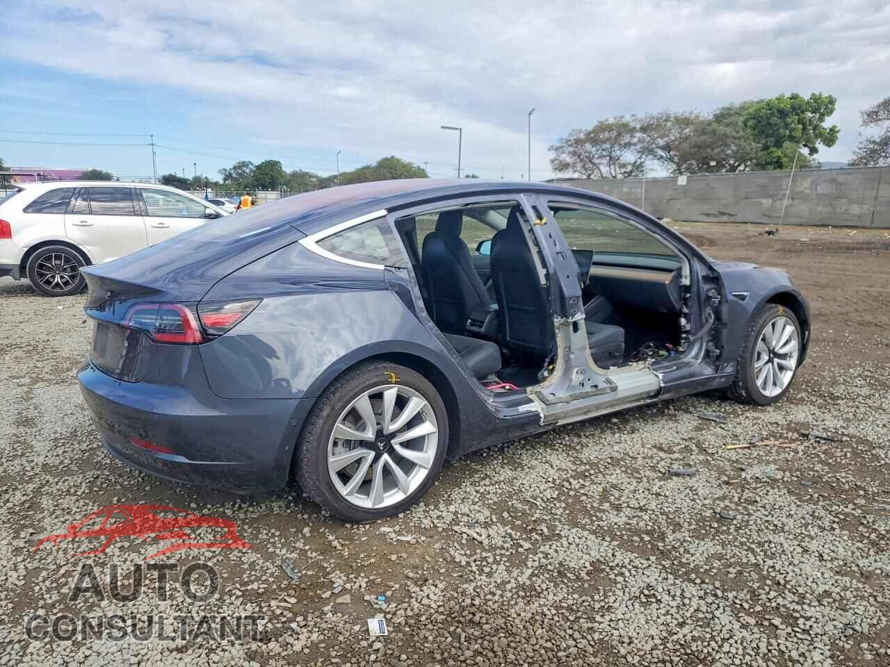 TESLA MODEL 3 2018 - 5YJ3E1EA9JF024127