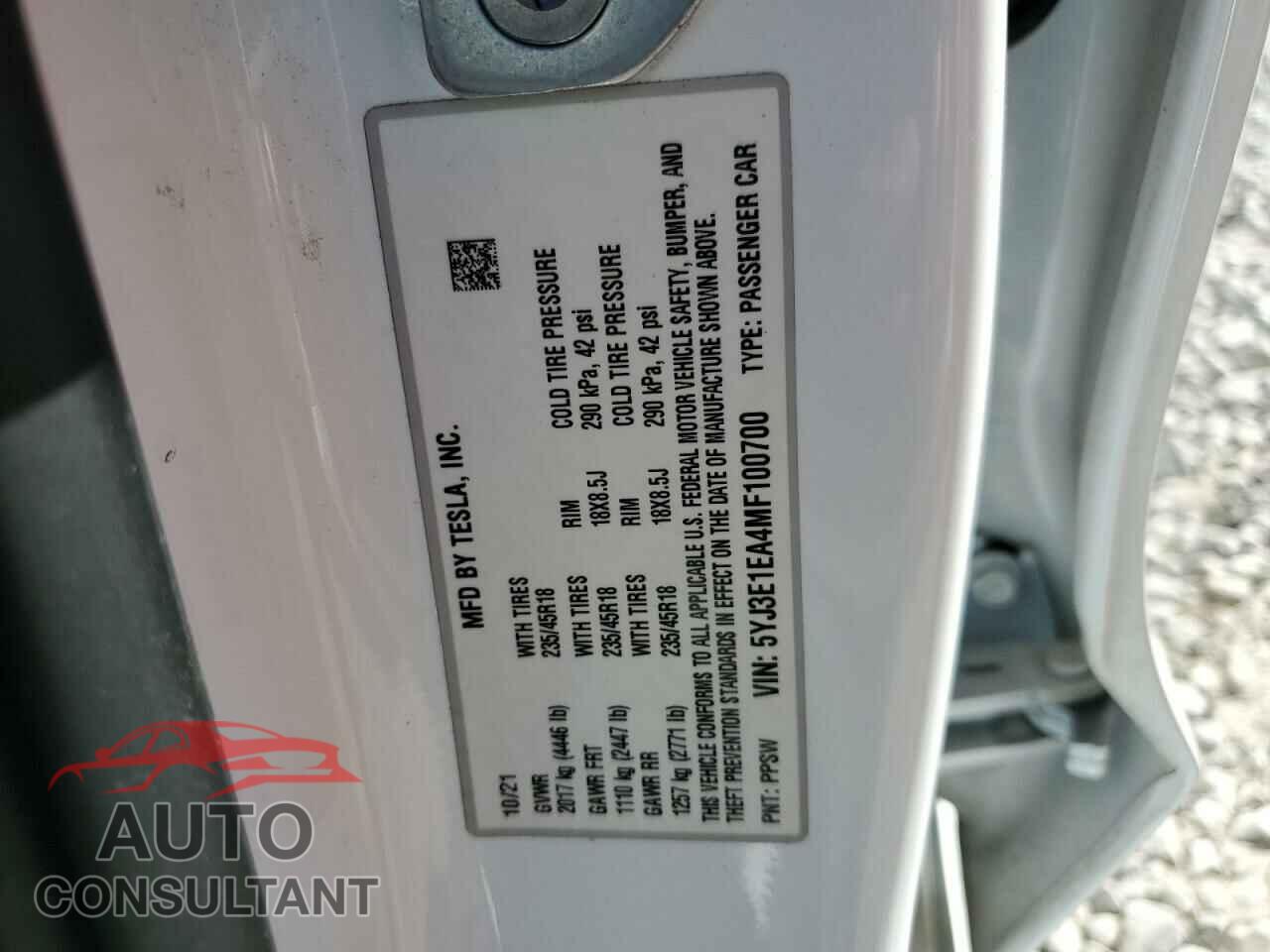 TESLA MODEL 3 2021 - 5YJ3E1EA4MF100700