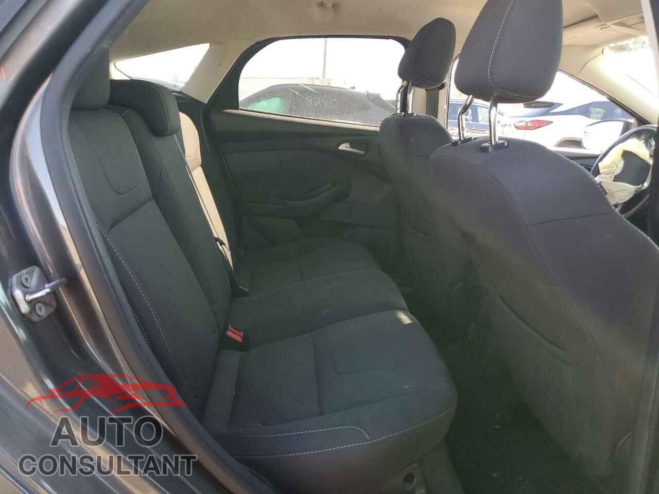 FORD FOCUS 2012 - 1FAHP3N20CL329042