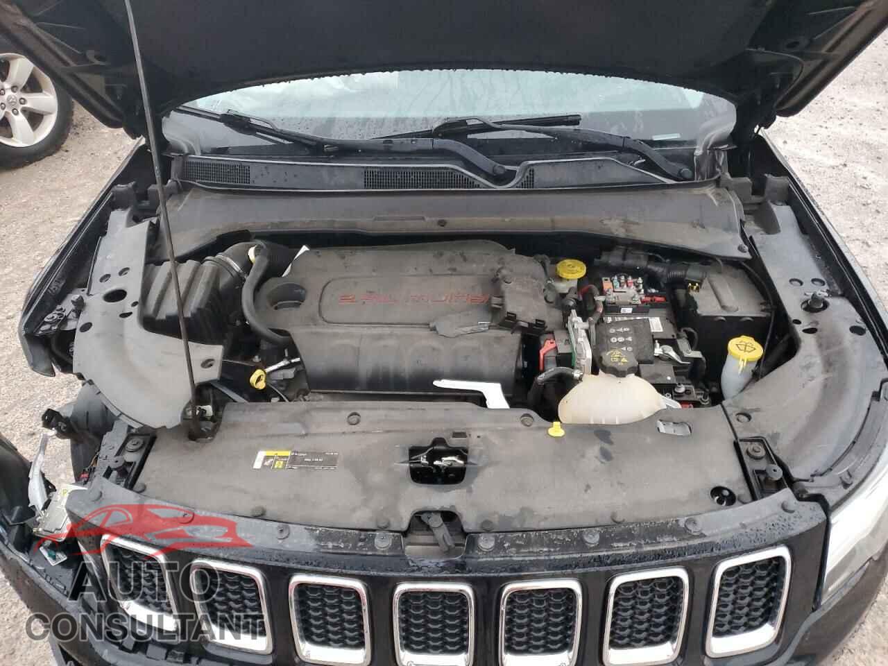 JEEP COMPASS 2018 - 3C4NJDCB4JT442601