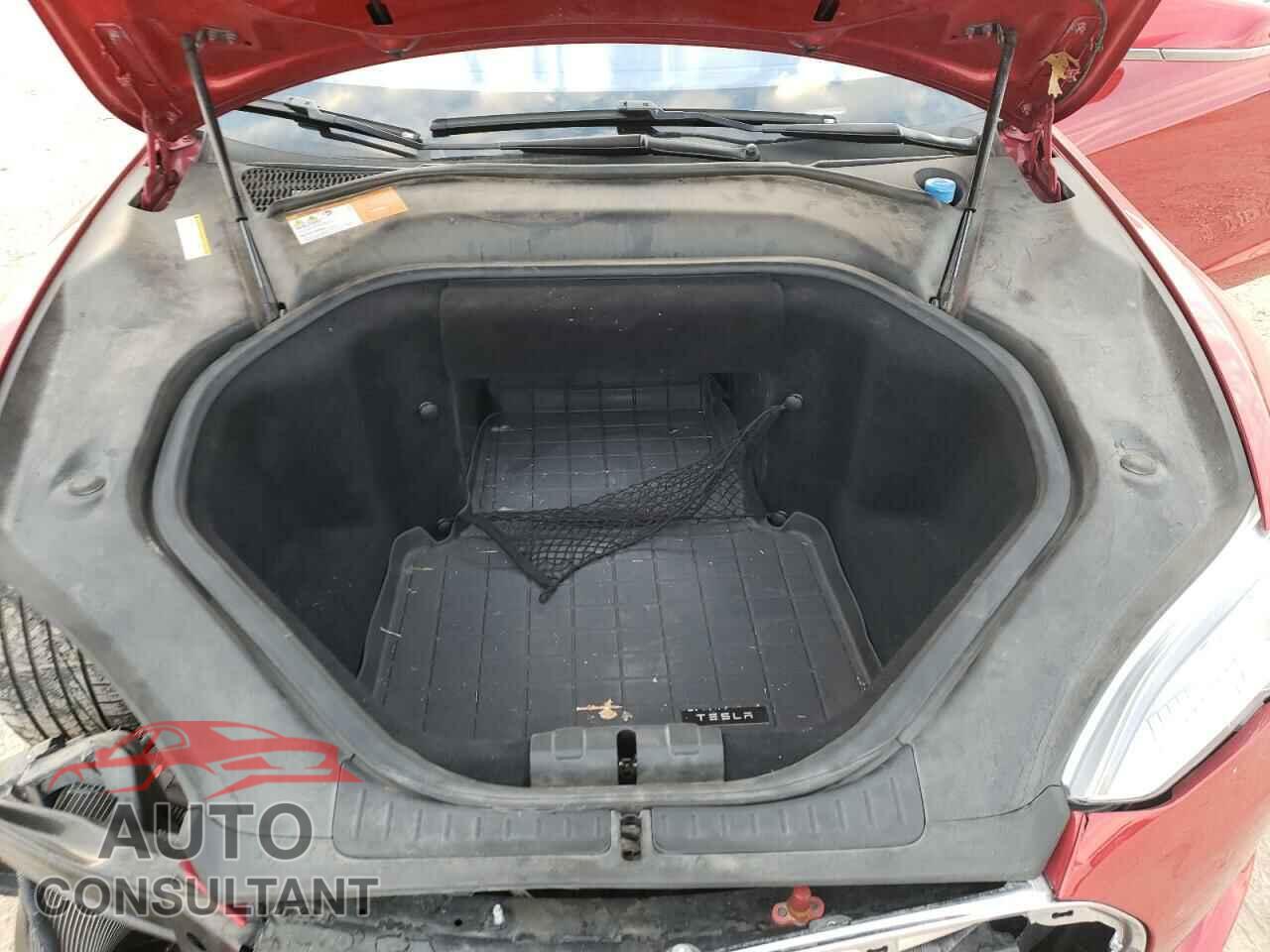 TESLA MODEL S 2013 - 5YJSA1CP7DFP26059
