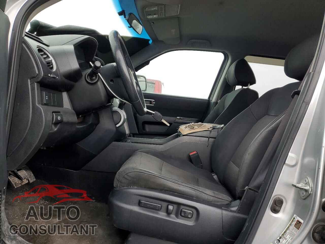 HONDA PILOT 2011 - 5FNYF4H43BB054901