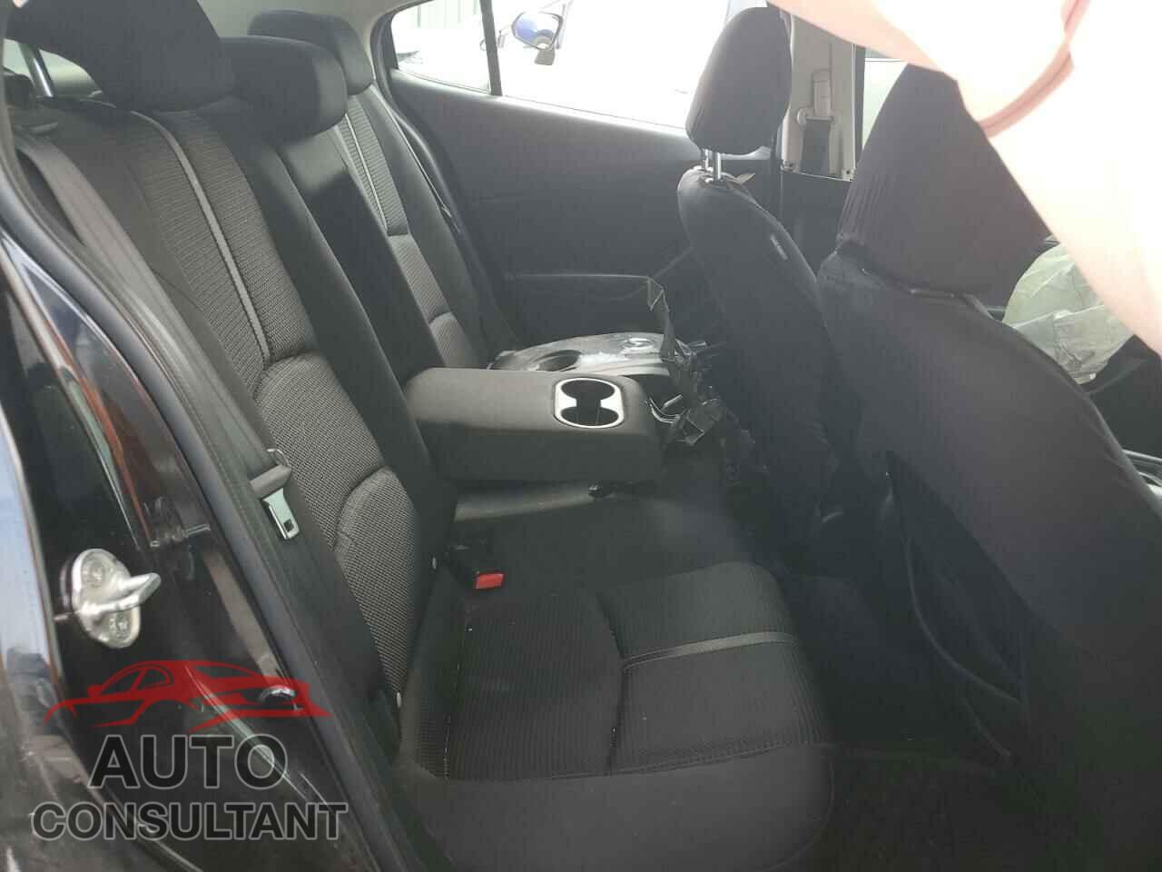 MAZDA 3 2017 - 3MZBN1U78HM125891